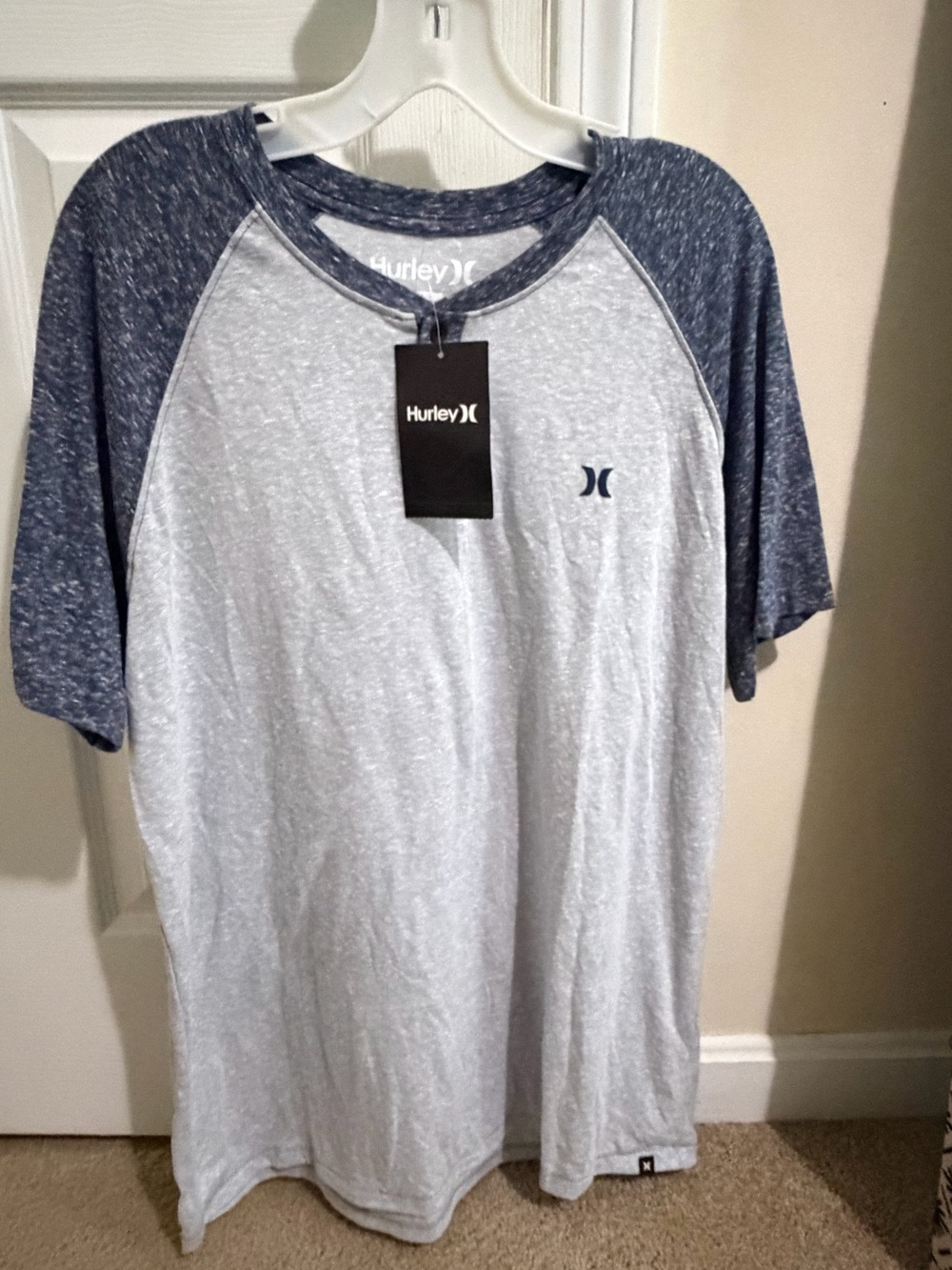 Hurley Men’s Raglan Tee - Light Gray Body with Navy Heather Sleeves